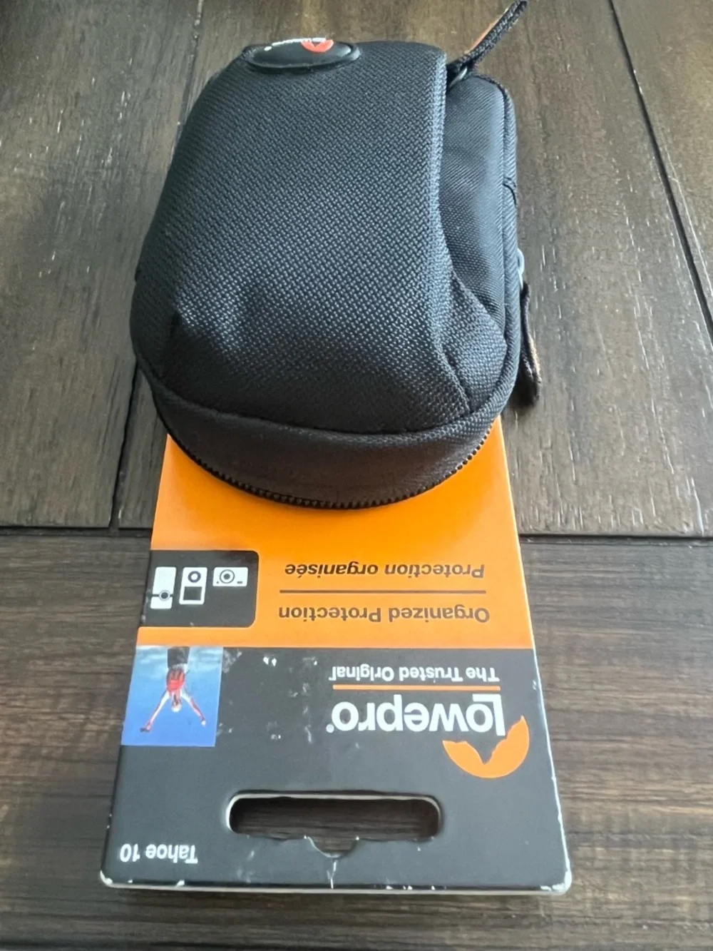 Lowepro Tahoe 10 Camera Case Black Padded Compact with Belt Loop: NWT!